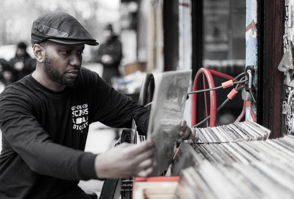 GE-OLOGY “STAYS DIGGIN” T-SHIRT W/MIX CD & 7-INCH VINYL GE-OLOGY “STAYS DIGGIN” T-SHIRT W/MIX CD & 7-INCH VINYL