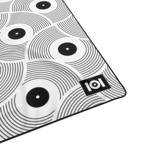 VINYL 02 PATTERN POLYESTER BLANKET