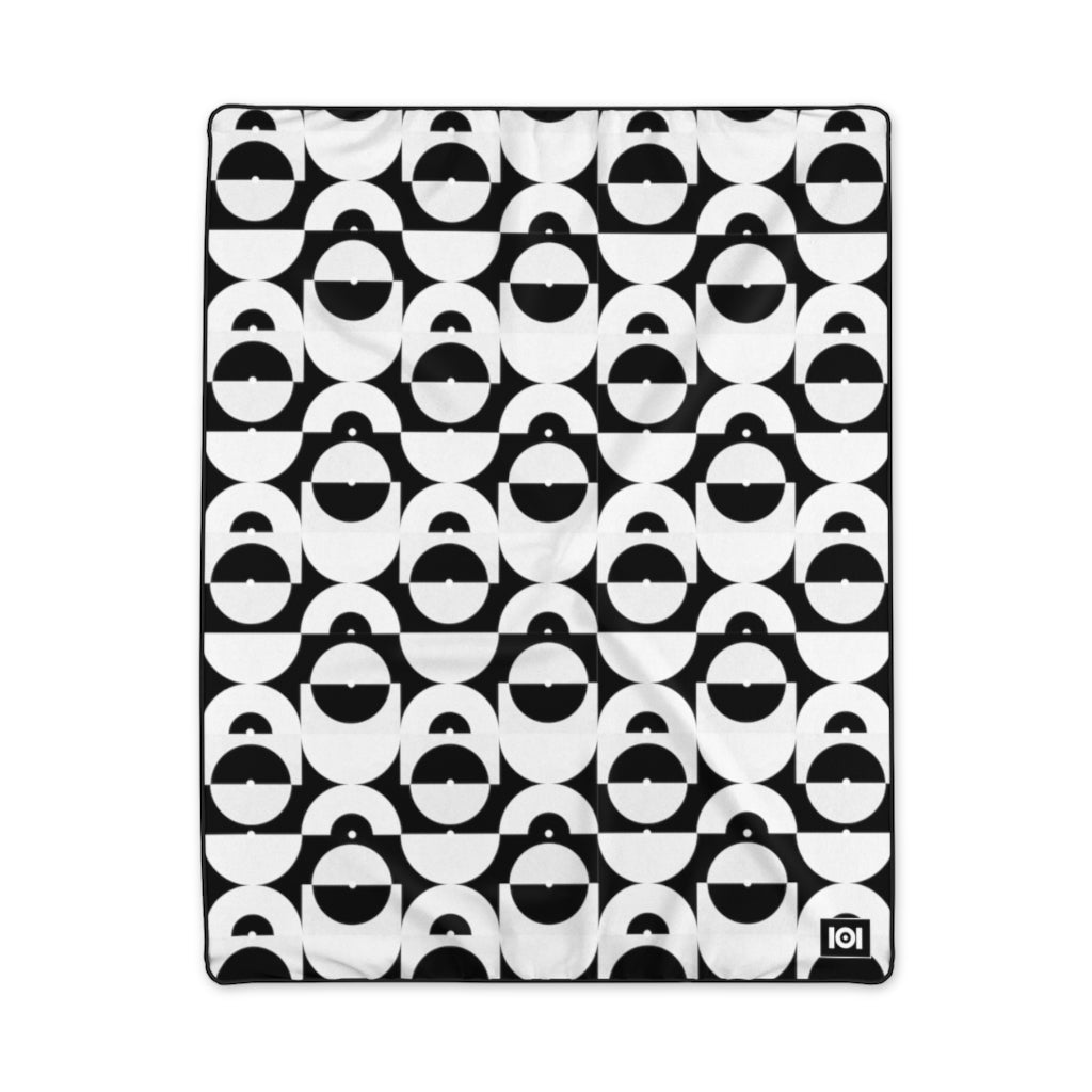 ABSTRACTIONS 01 PATTERN BLANKET - WHITE