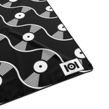 VINYL 01 PATTERN POLYESTER BLANKET - BLACK