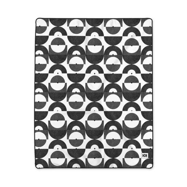 ABSTRACTIONS 01 PATTERN BLANKET - BLACK